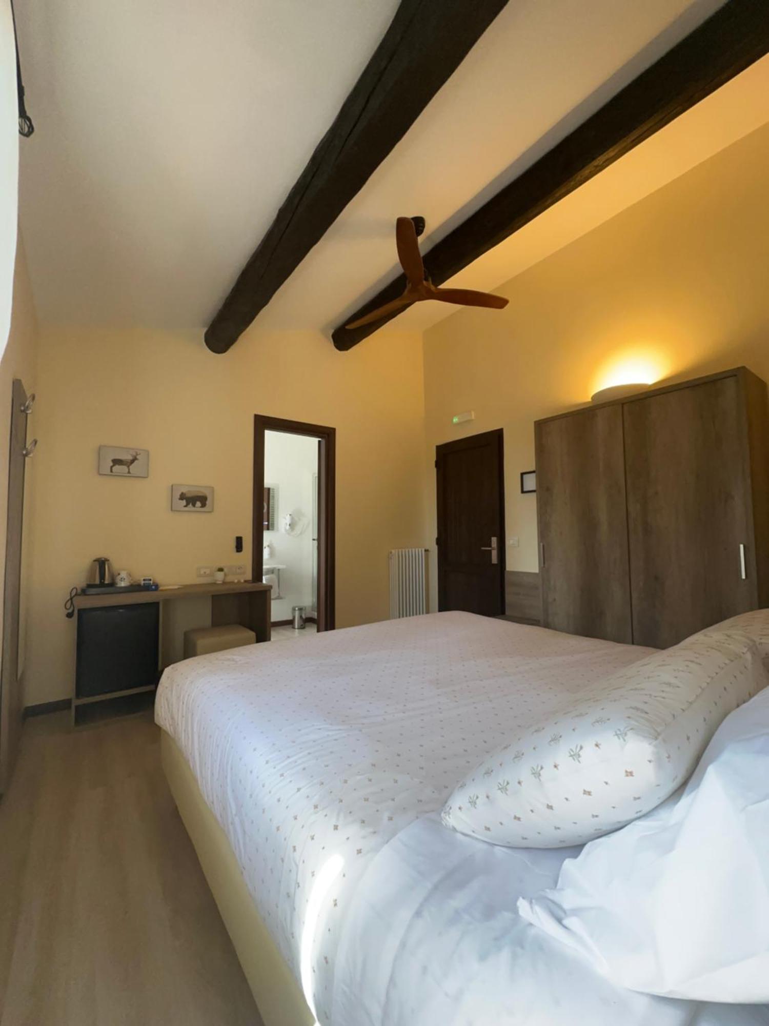 Agriturismo Akasha Γκούμπιο Εξωτερικό φωτογραφία